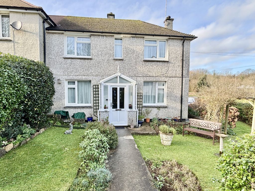 Property photo 1 of 13 3Â Bedroom Semi-Detached House For Sale