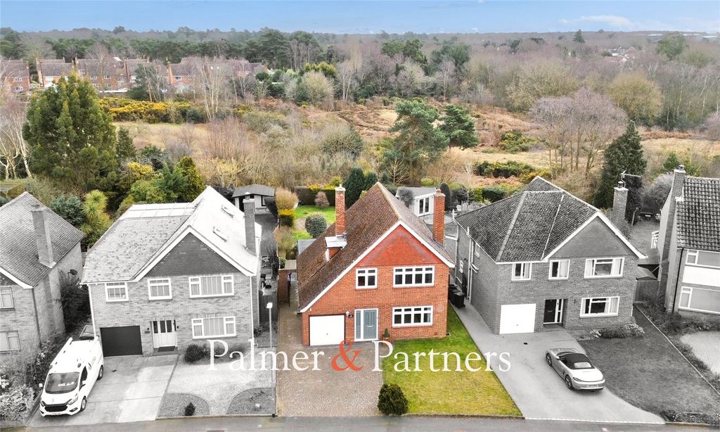 Property photo 1 of 28 Picture No. 04