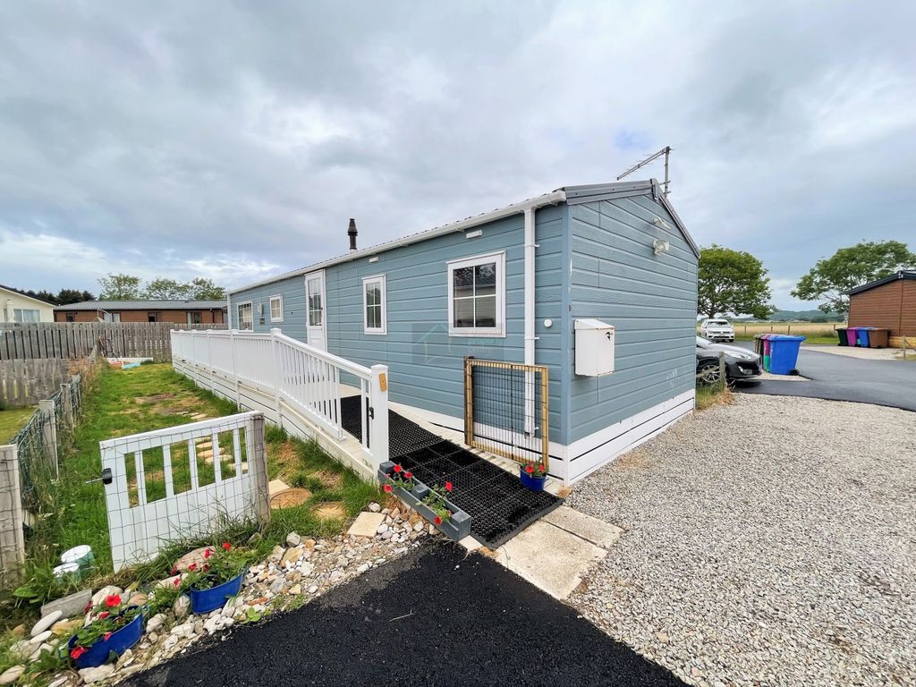 3 bed mobile/park home for sale