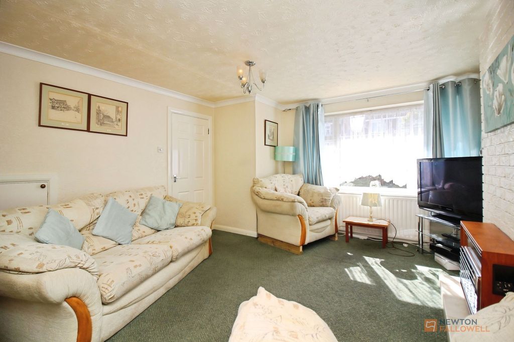 Property photo 3 of 21