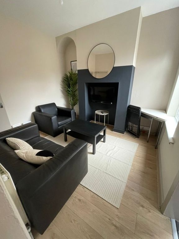 Property photo 1 of 7 8427930.Jpg
