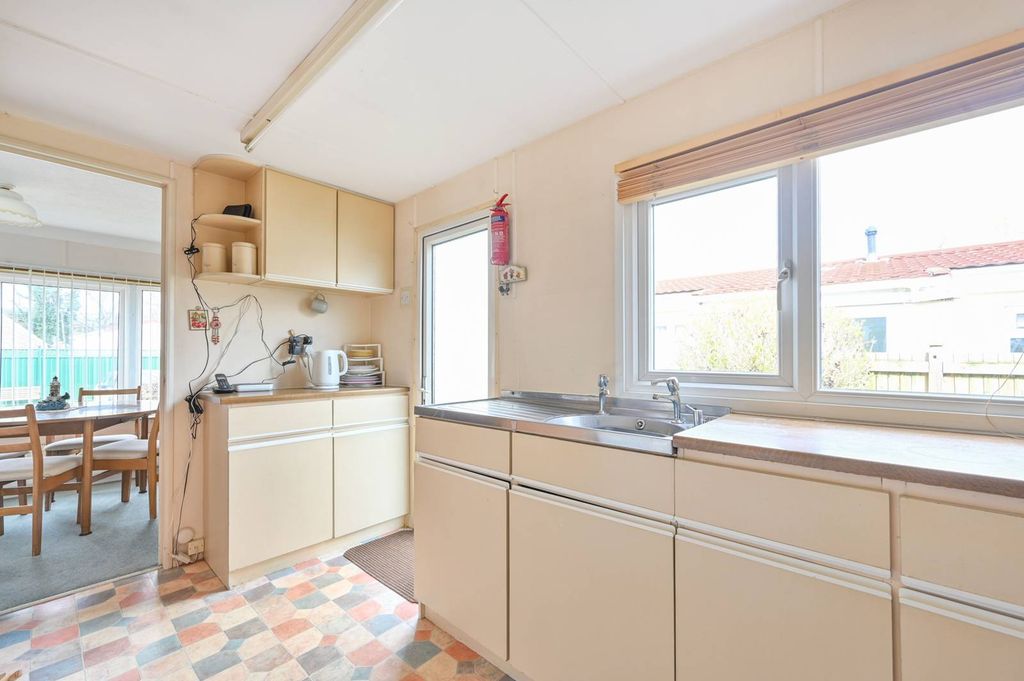 Property photo 3 of 4