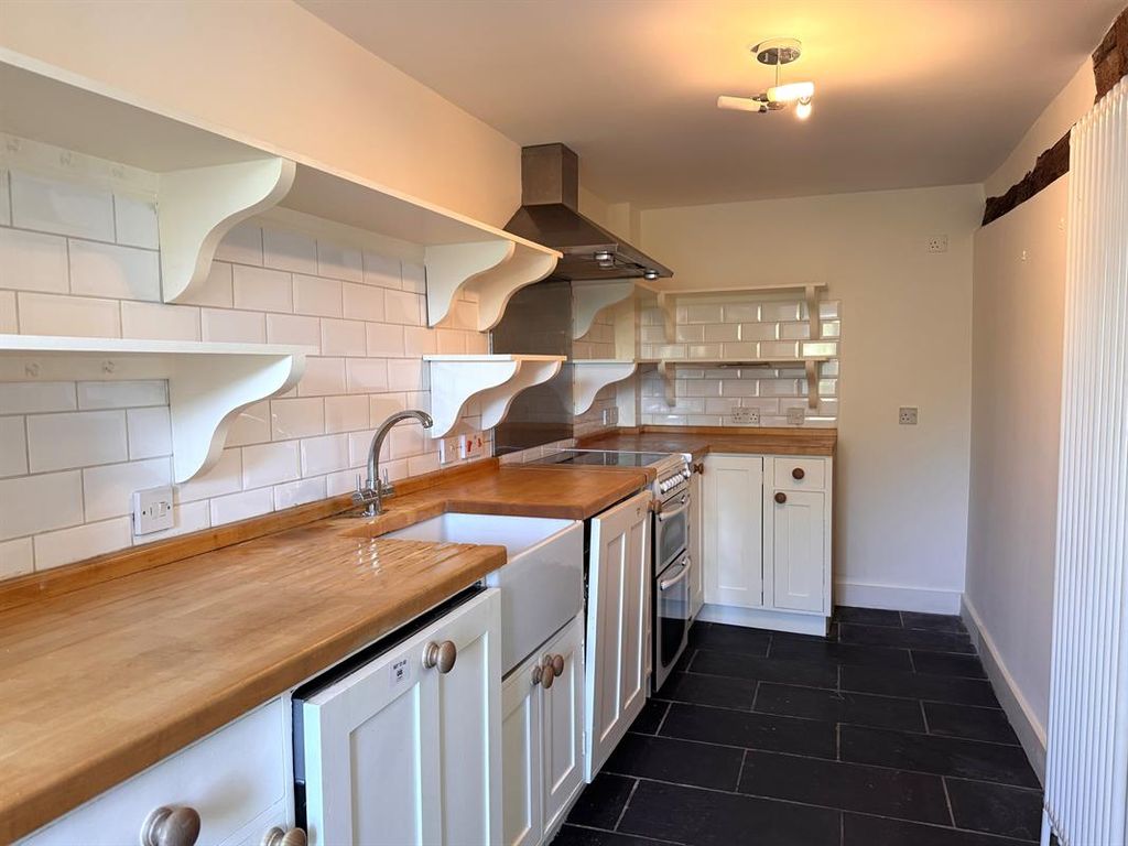 Property photo 2 of 10 Photo 2