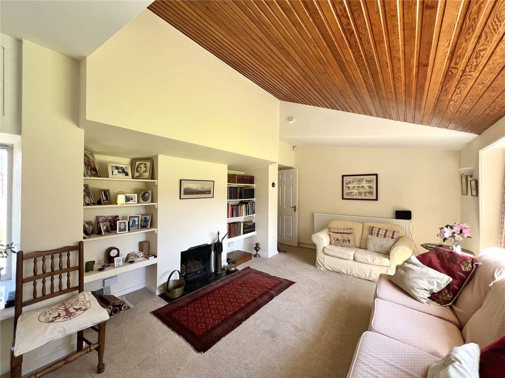 Property photo 2 of 19 Picture No. 05