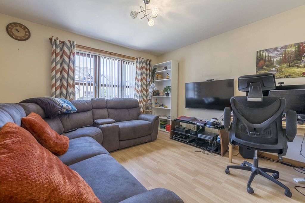 Property photo 2 of 23