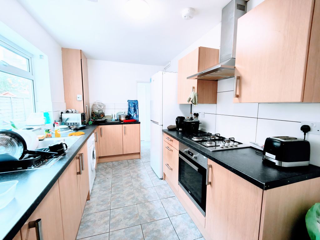 Property photo 3 of 9 3