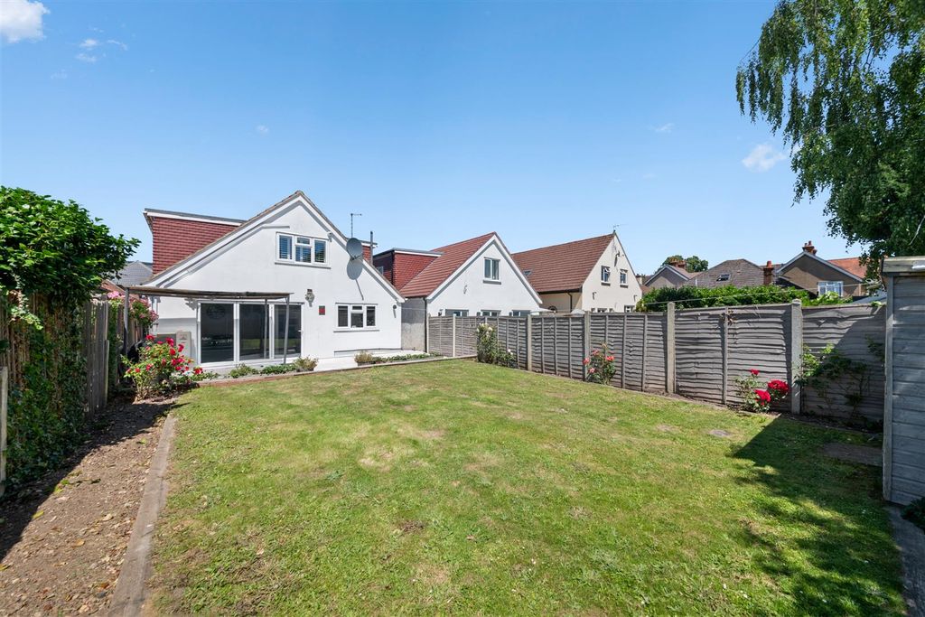 Property photo 3 of 17