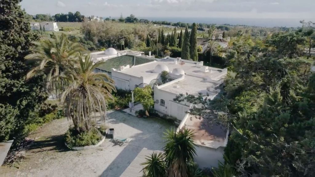 Property photo 2 of 10