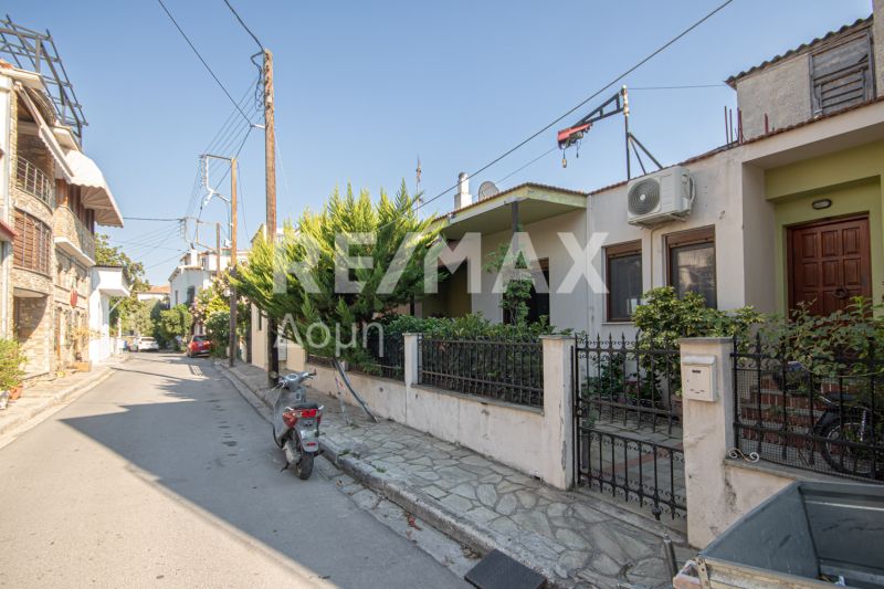 Property photo 2 of 31