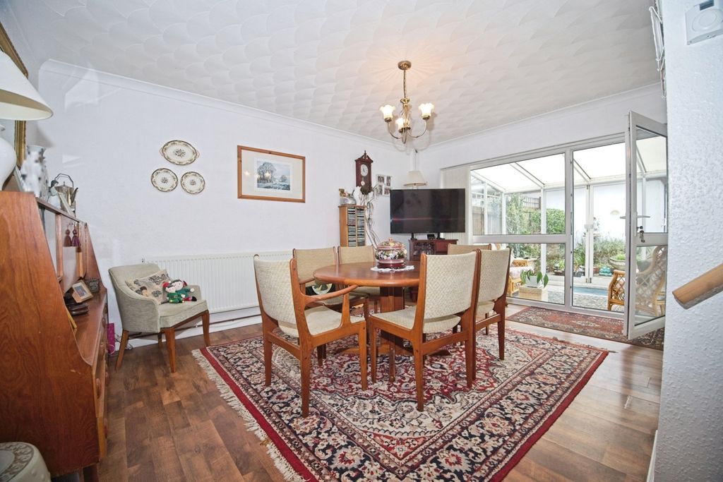 Property photo 3 of 16 Pbox-Img.Jpg