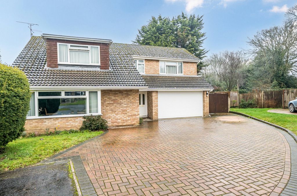 Property photo 1 of 18 1402766-1-698209F...