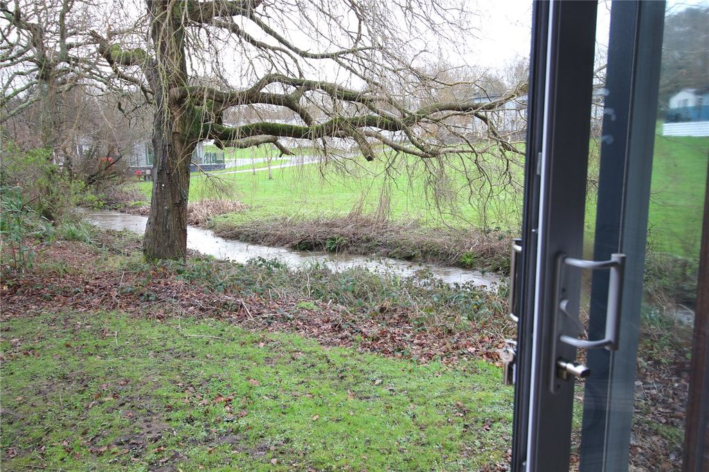 Property photo 2 of 10 Picture No. 04
