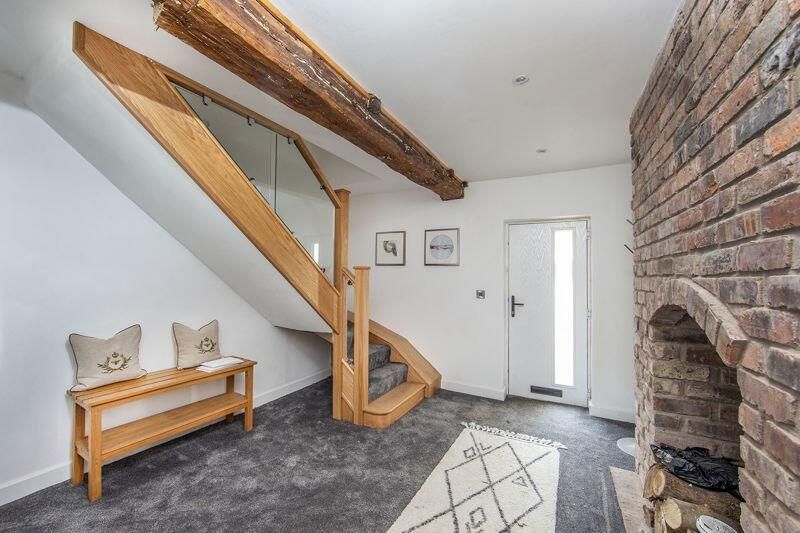 Property photo 1 of 39 5 Bed Detached House For Sale London Road, Stapeley Cw5