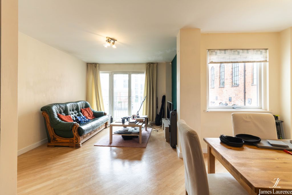 Property photo 3 of 13