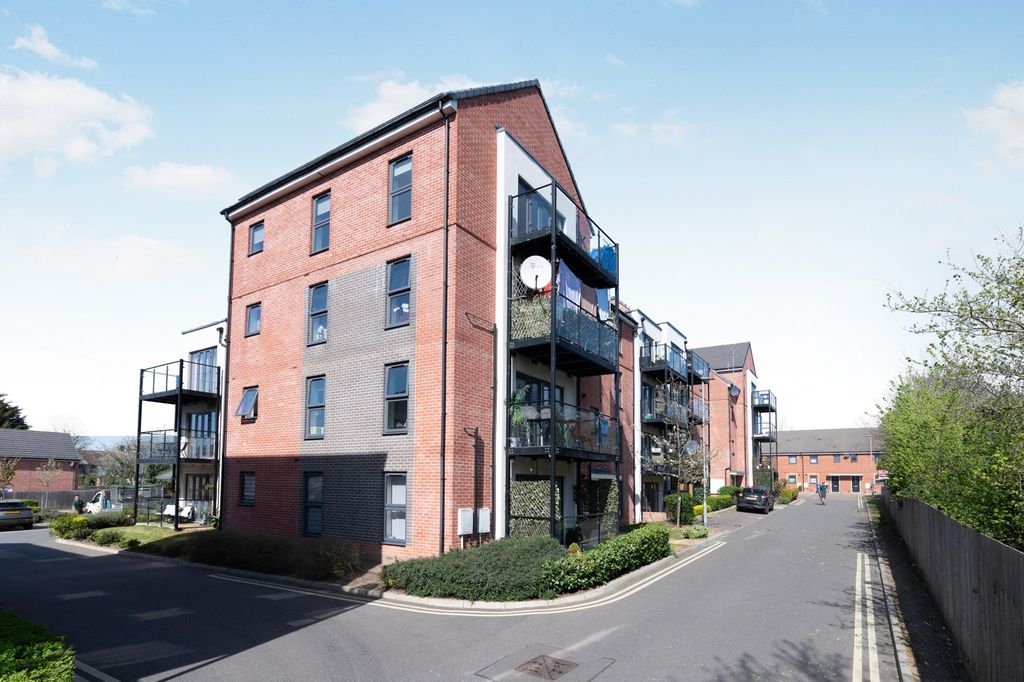 Property photo 1 of 14 Picture