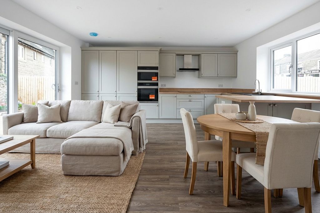 Property photo 2 of 16 4397893