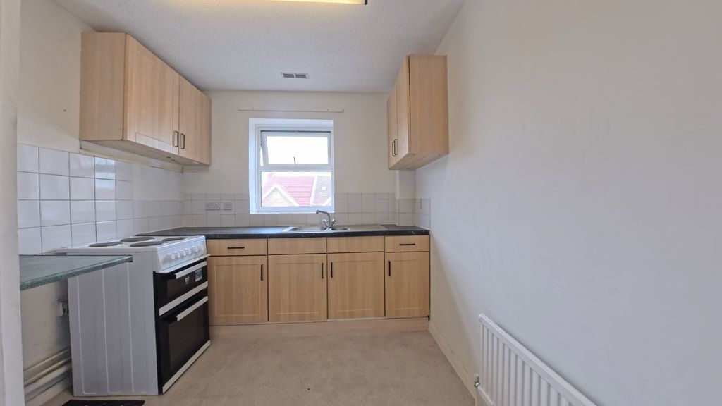 Property photo 2 of 5 Kitchen