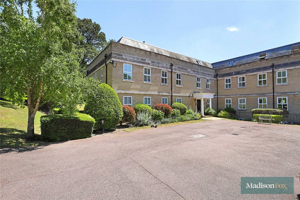 Property photo 1 of 31 Picture No. 01