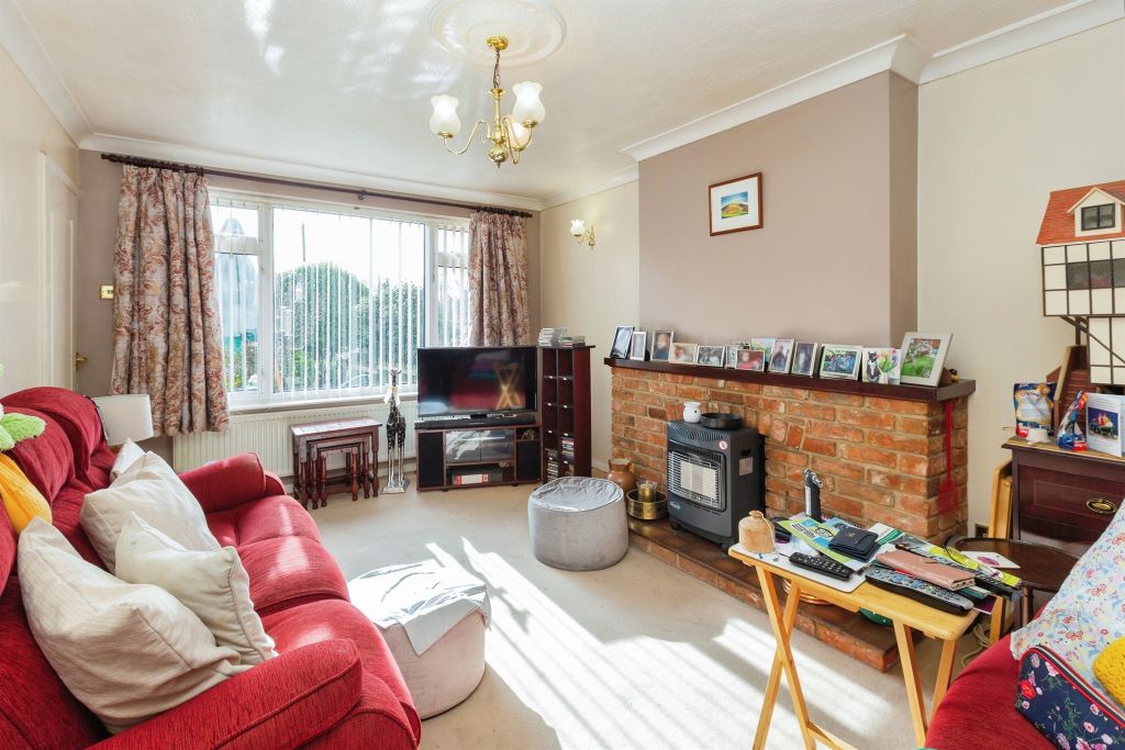 Property photo 2 of 17