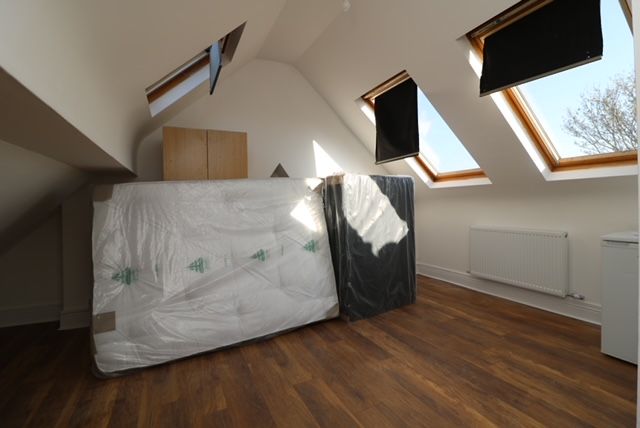 Property photo 1 of 3