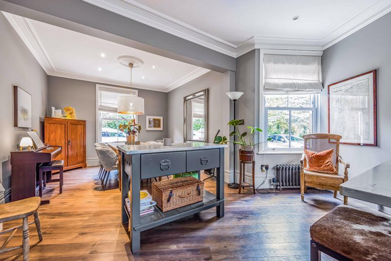 Property photo 2 of 44 Photo 18