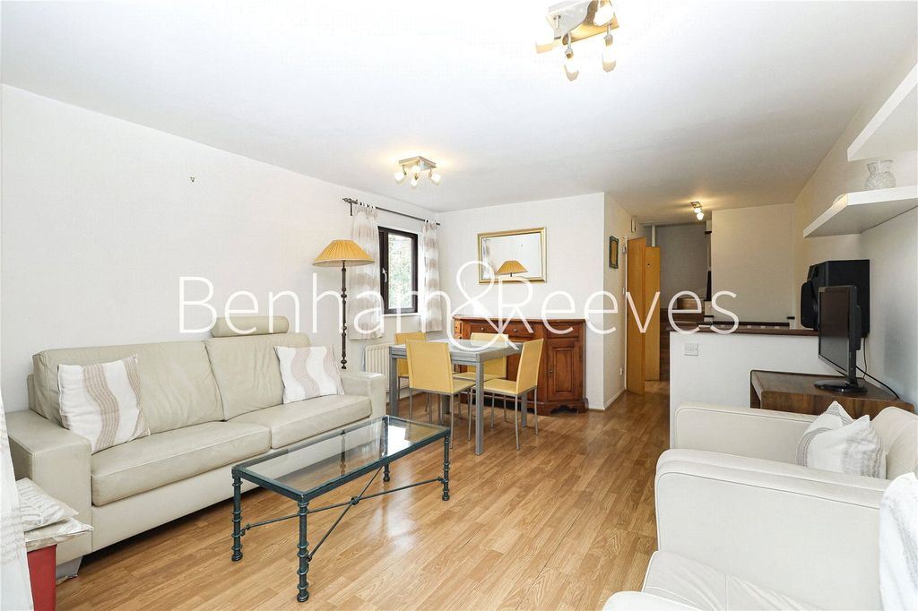 Property photo 3 of 12 Picture No. 18