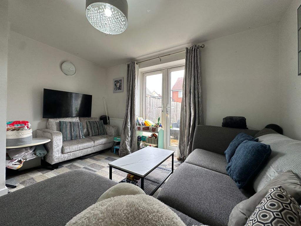 Property photo 3 of 13 Img_4424