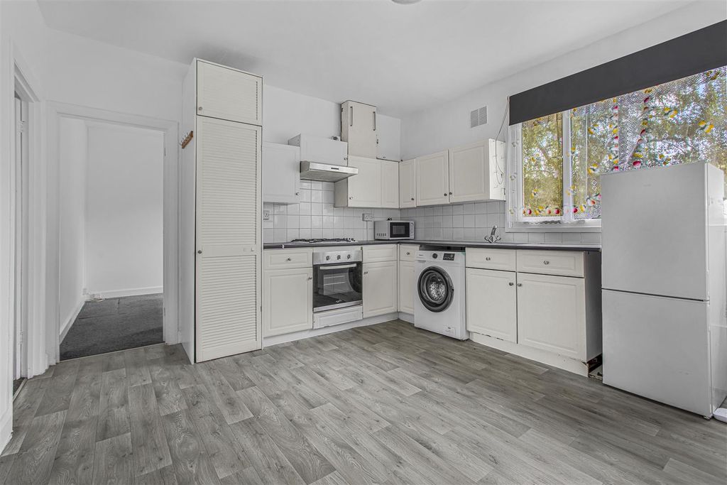 Property photo 3 of 11 8Y3A2235.Jpg