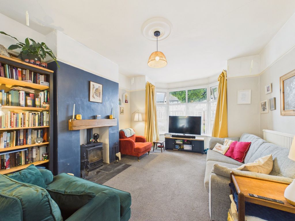 Property photo 2 of 15 5288353