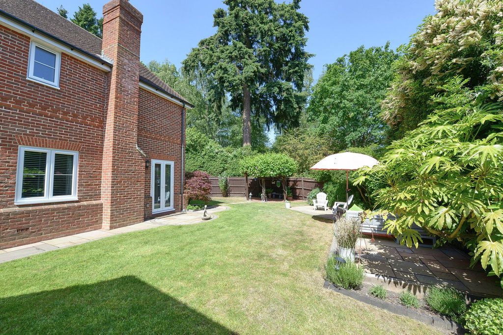 Additional image 20 of 5 bed detached house for saleFullerton Close, Fleet GU51
