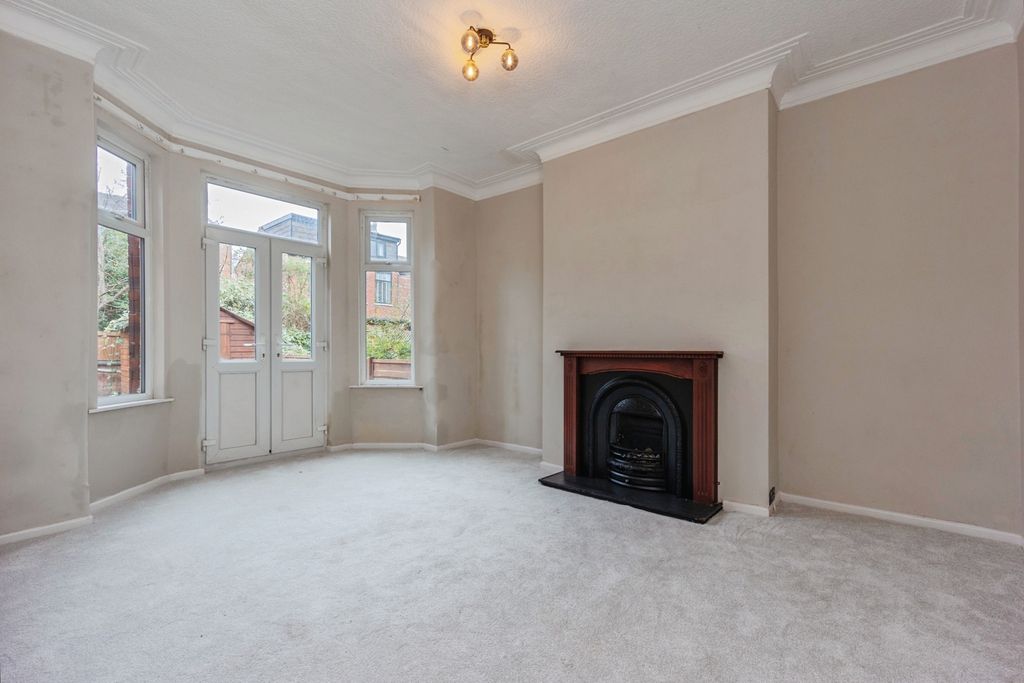 Property photo 3 of 18 Pbox-Img.Jpg