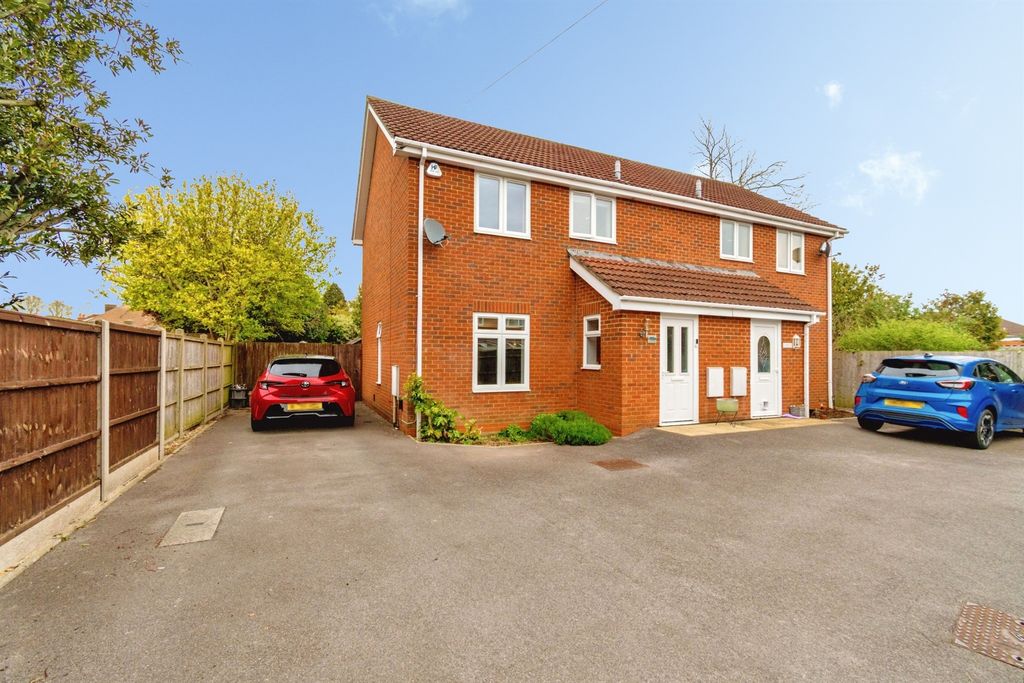 Property photo 1 of 14