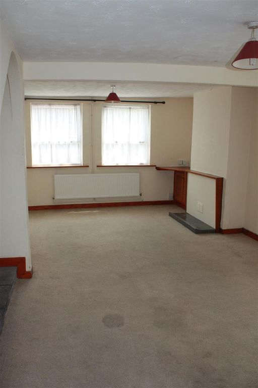 Property photo 2 of 10 Lounge/Diner