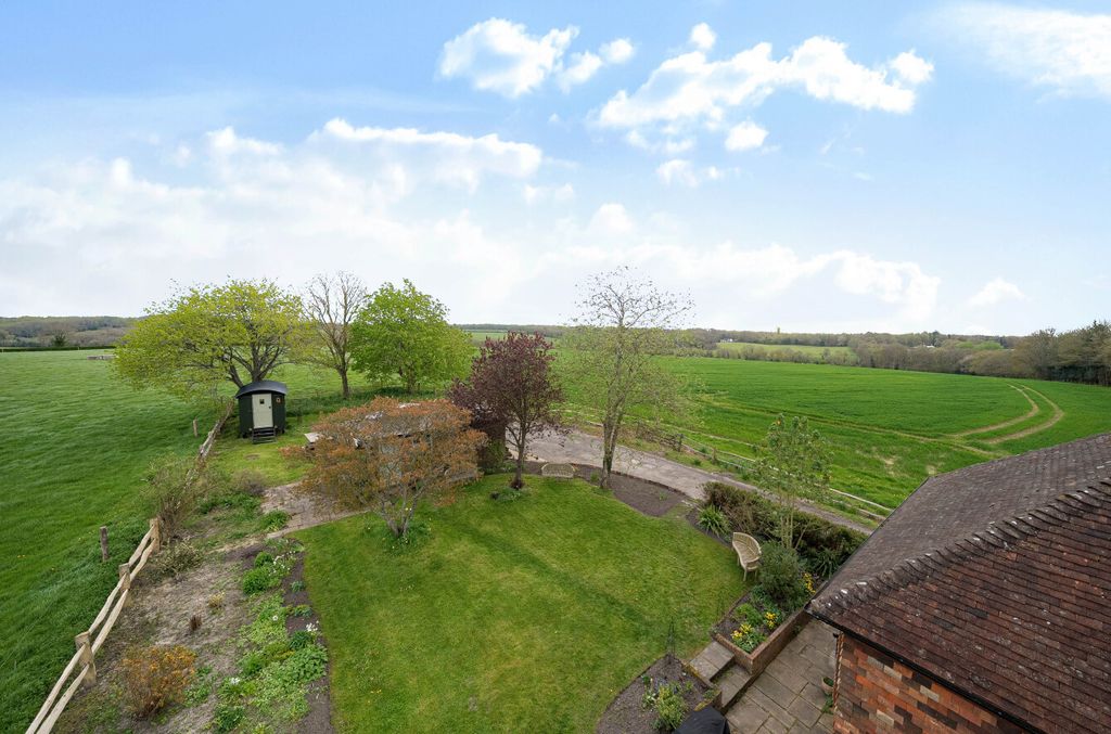 Property photo 2 of 23 1440379-2-69Dcba2...