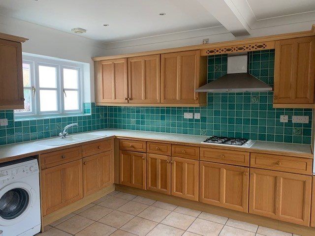 Property photo 2 of 11 1