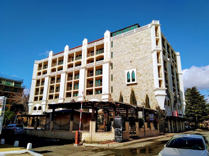 Property photo 1 of 22