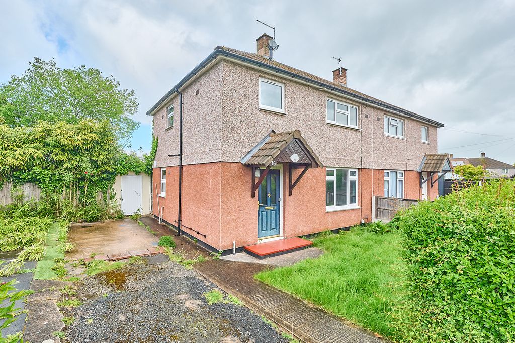 Property photo 3 of 12