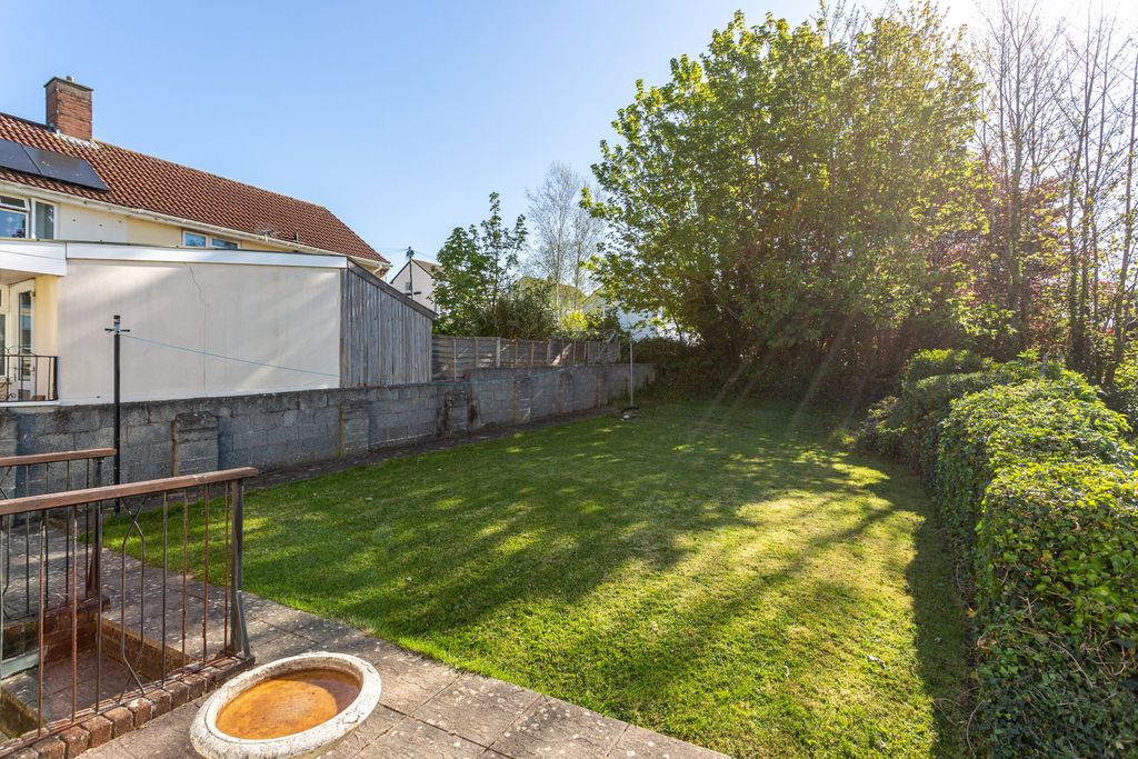 Property photo 3 of 20
