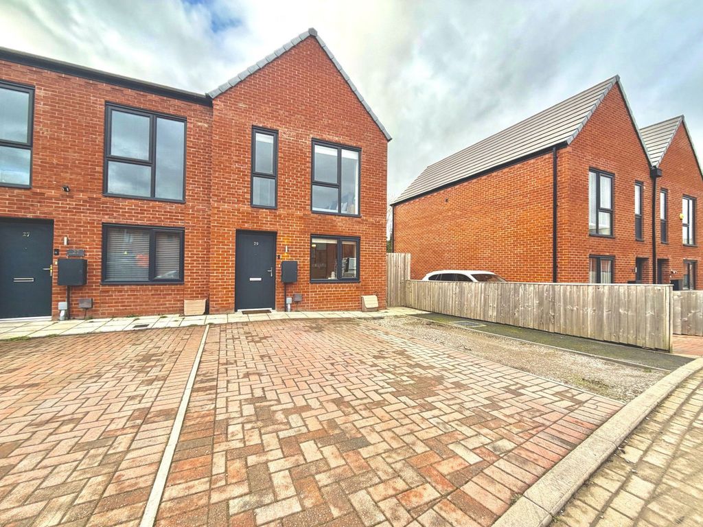 Property photo 1 of 28