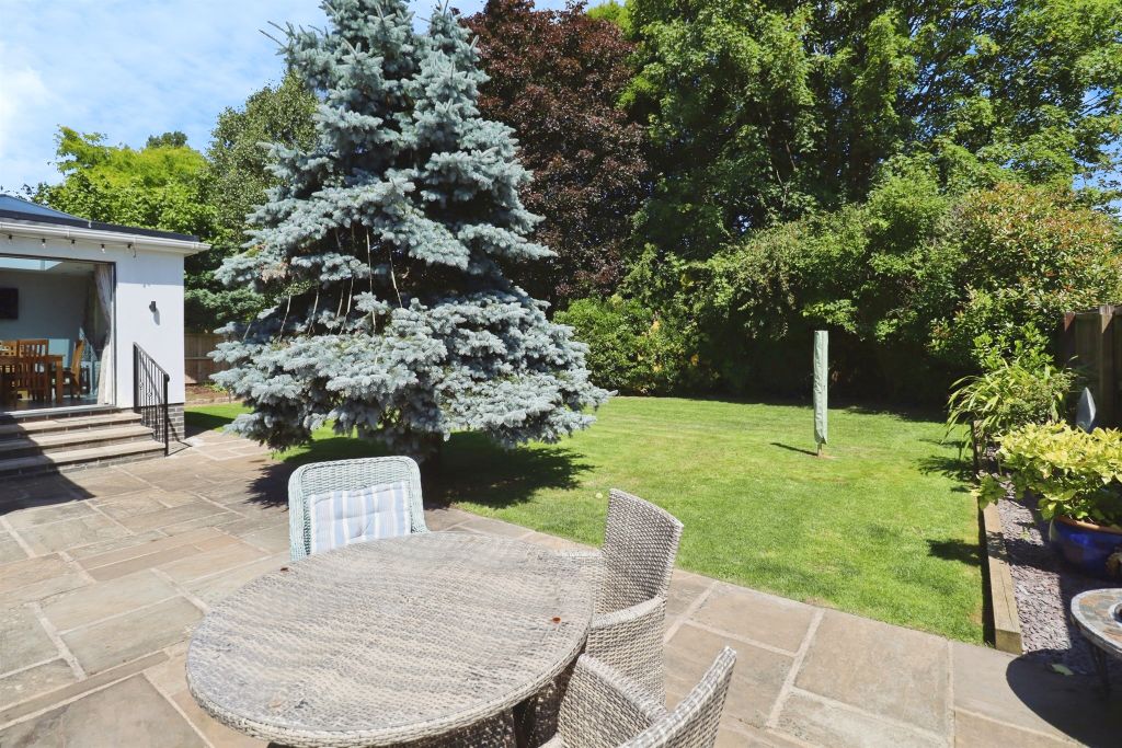 Property photo 3 of 35