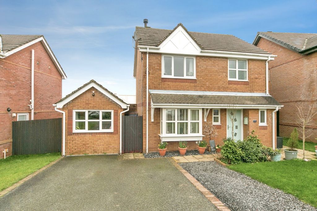 Property photo 1 of 24