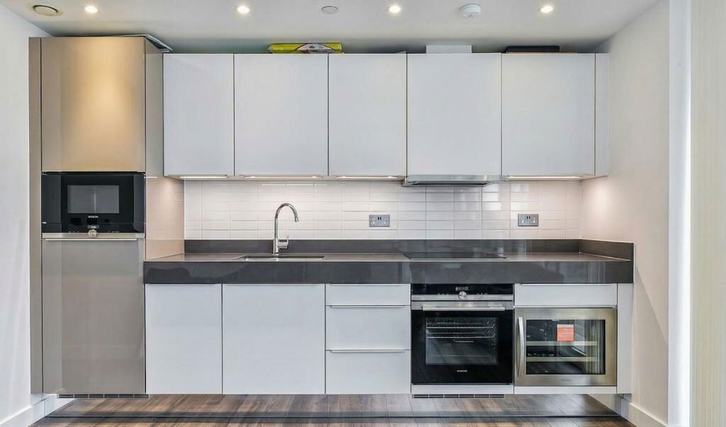 Property photo 1 of 3