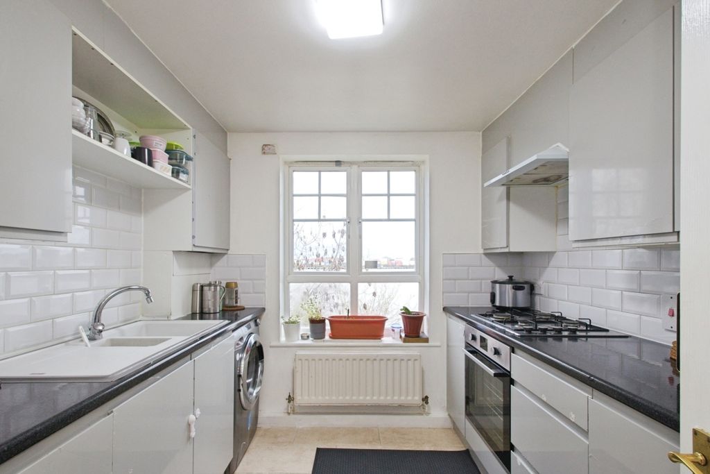 Property photo 3 of 20 Pbox-Img.Jpg