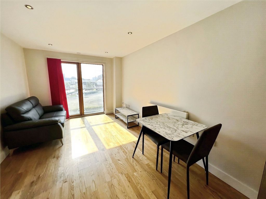 Property photo 2 of 7 Picture No. 08