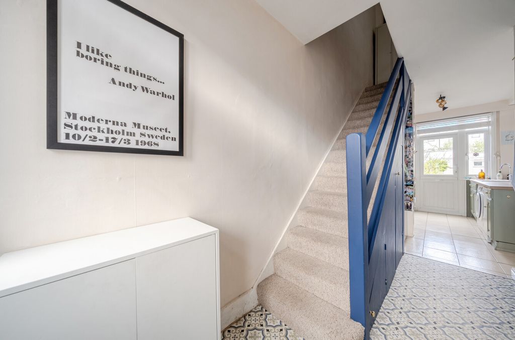 Property photo 2 of 17 Hallway