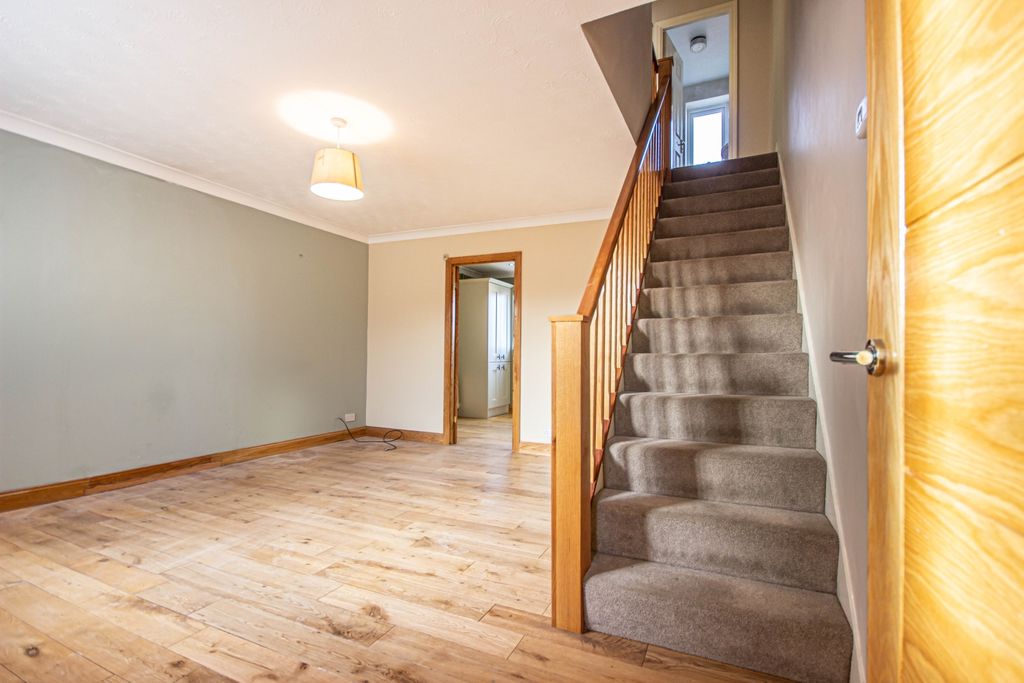 Property photo 2 of 13 Img_3941