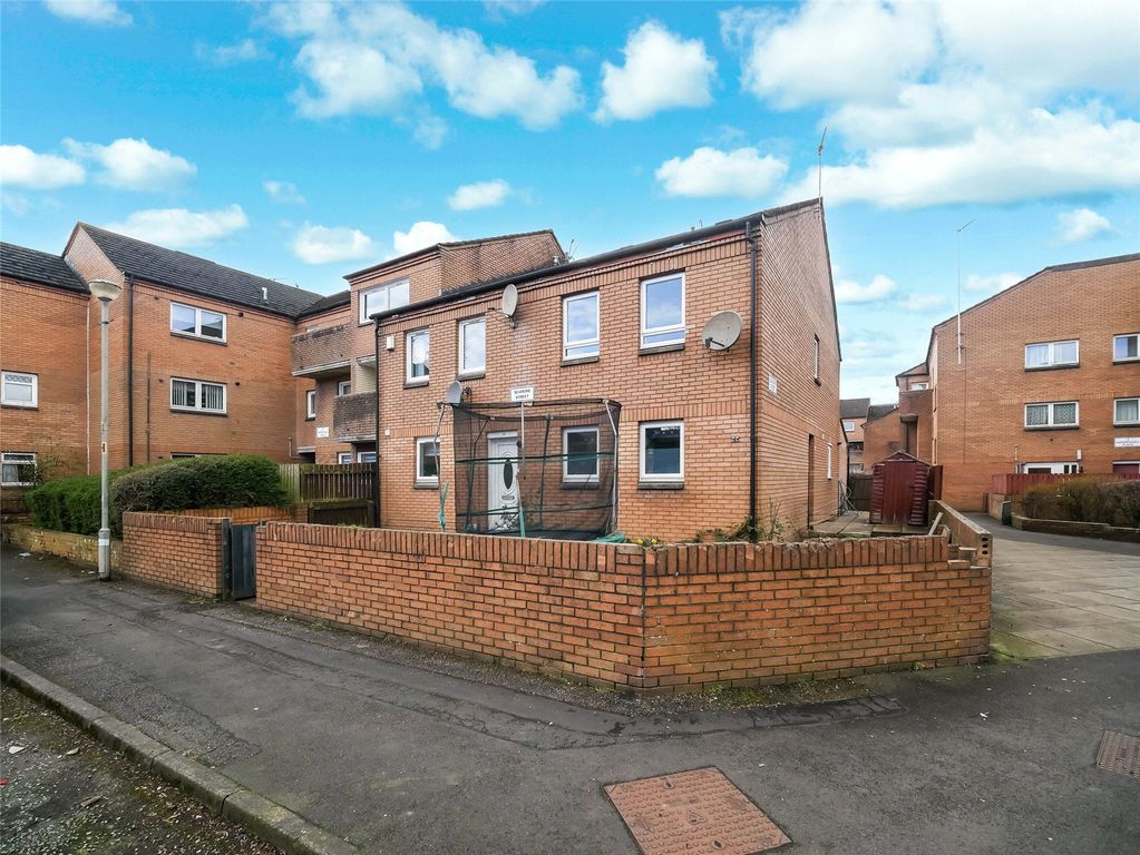 Property photo 1 of 18 Front