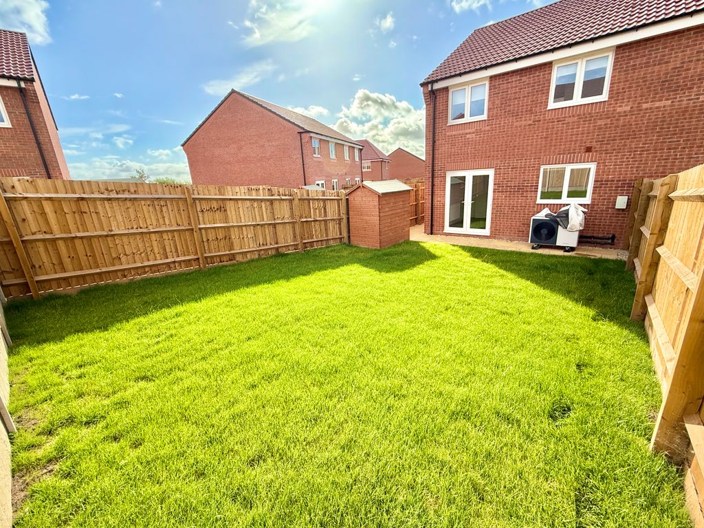 Property photo 2 of 24