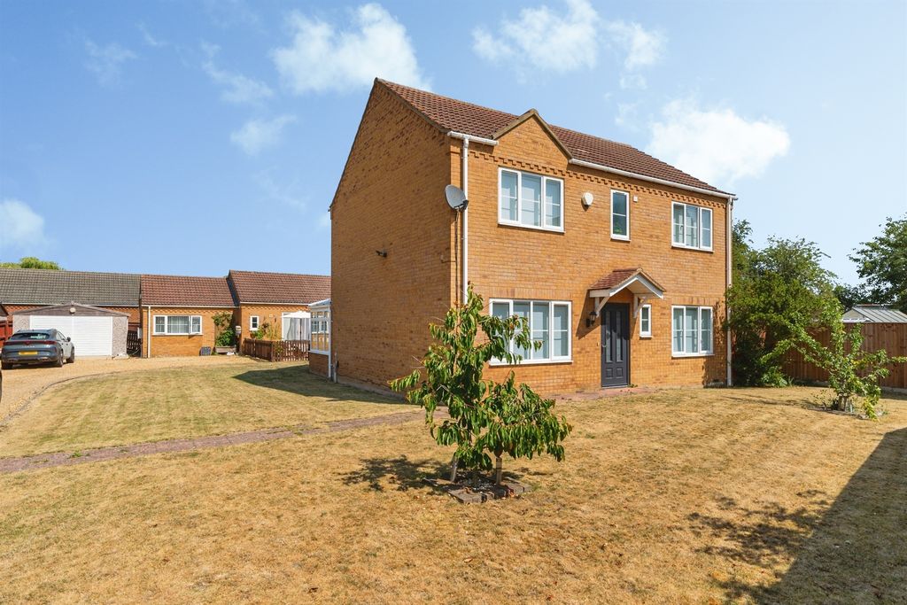 Property photo 1 of 31