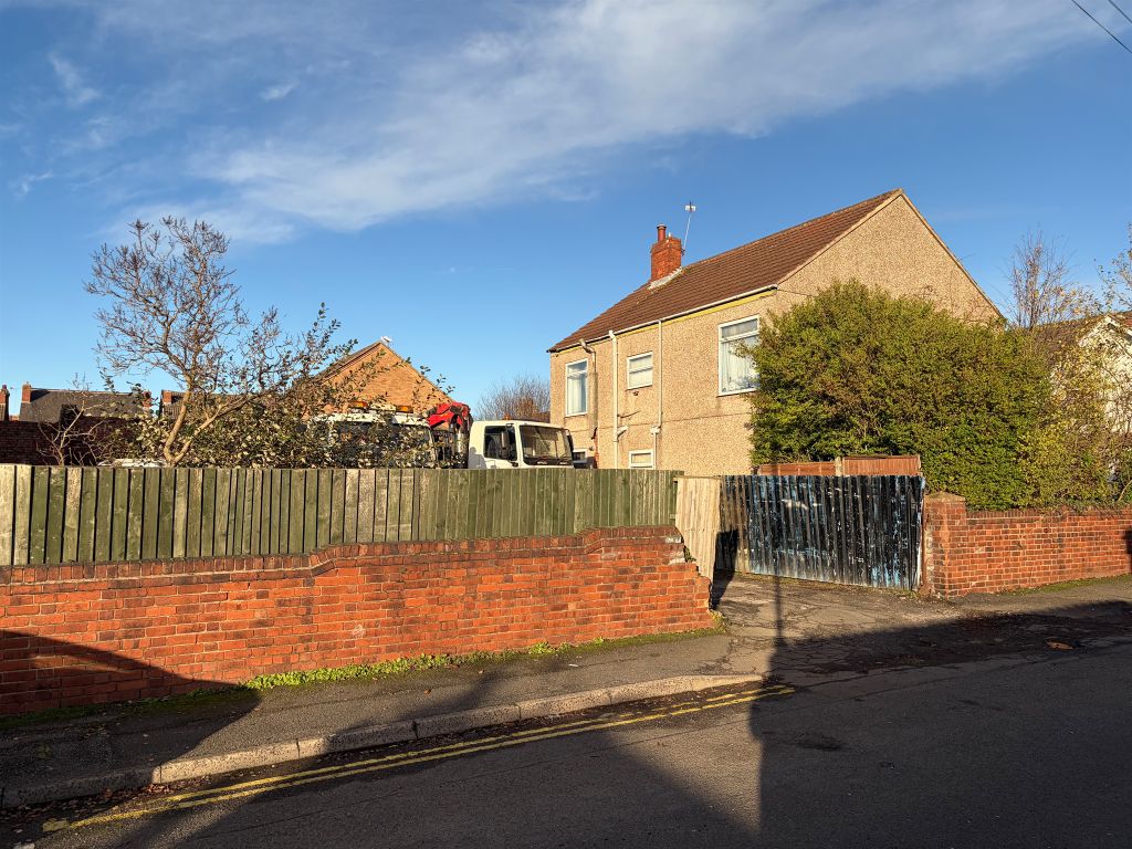 Property photo 1 of 5